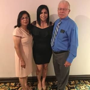 Meet your Posher, Perla